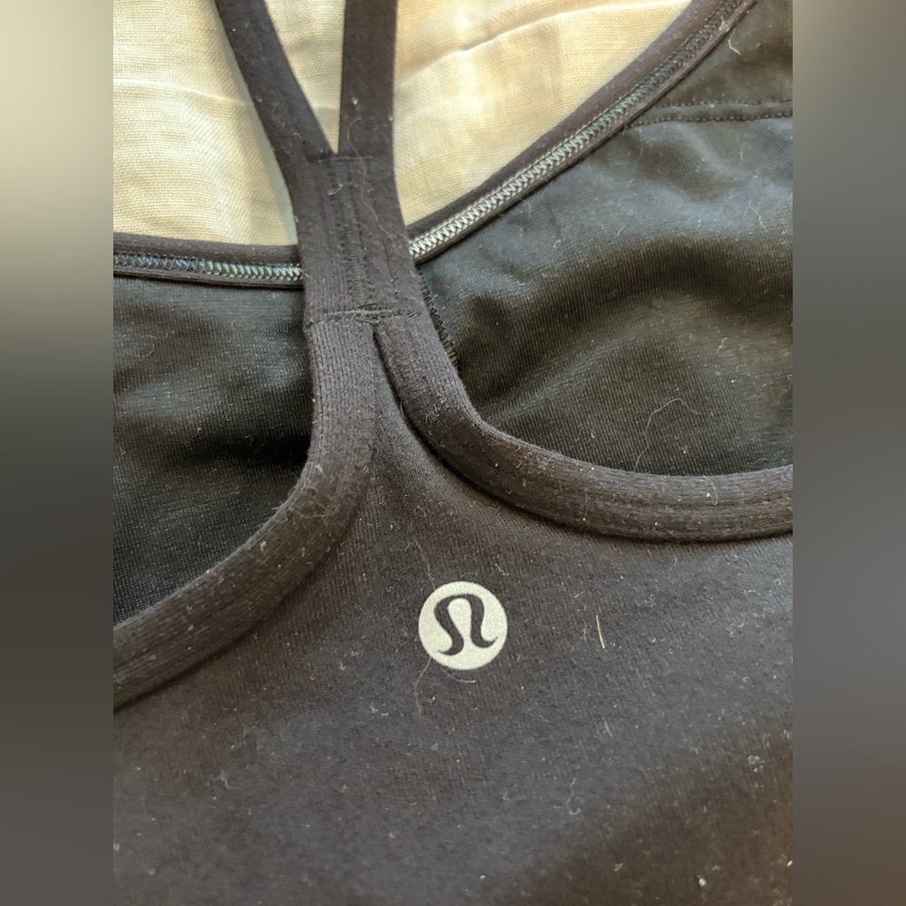 Lululemon tank - Picture 3 of 4
